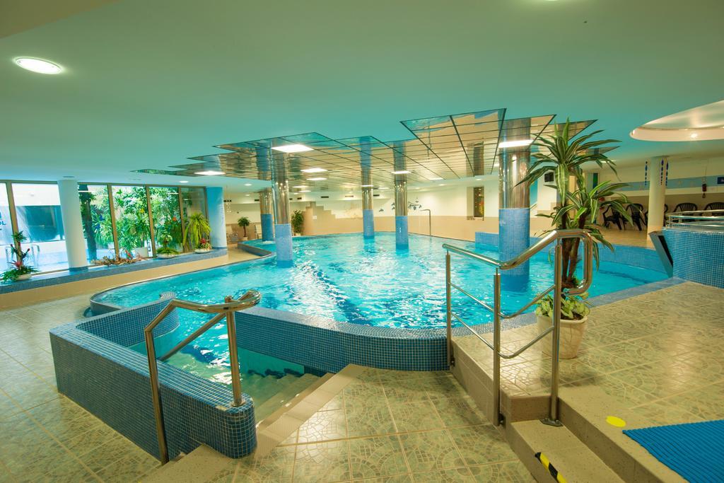 Sport-V-Hotel Hrotovice Exterior foto