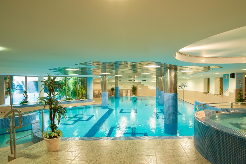 Sport-V-Hotel Hrotovice Exterior foto